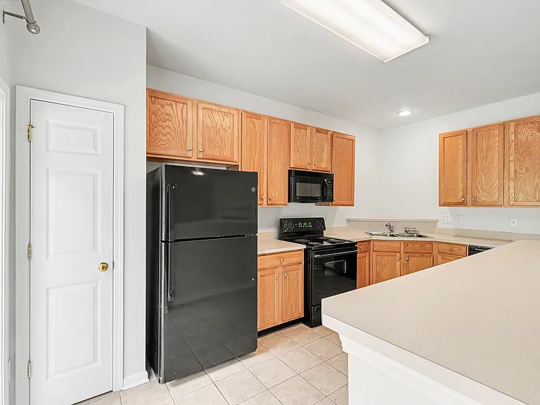 12411 Stratfield Place Cir — Photo 11