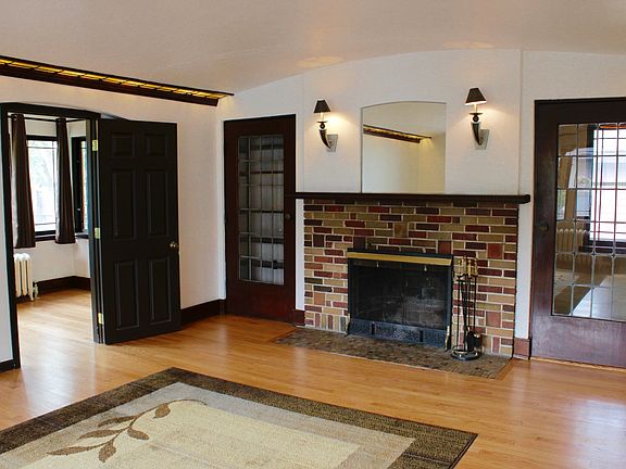 Fireplace and bulit-in