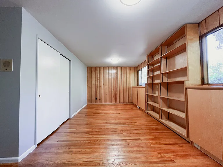 9000 Lake Washington Blvd NE — Photo 13