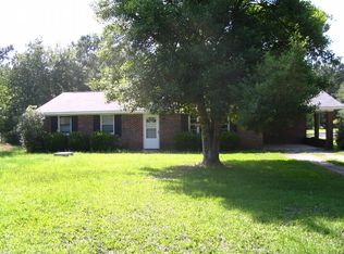 37 Rowan Rd, Hampstead, NC 28443