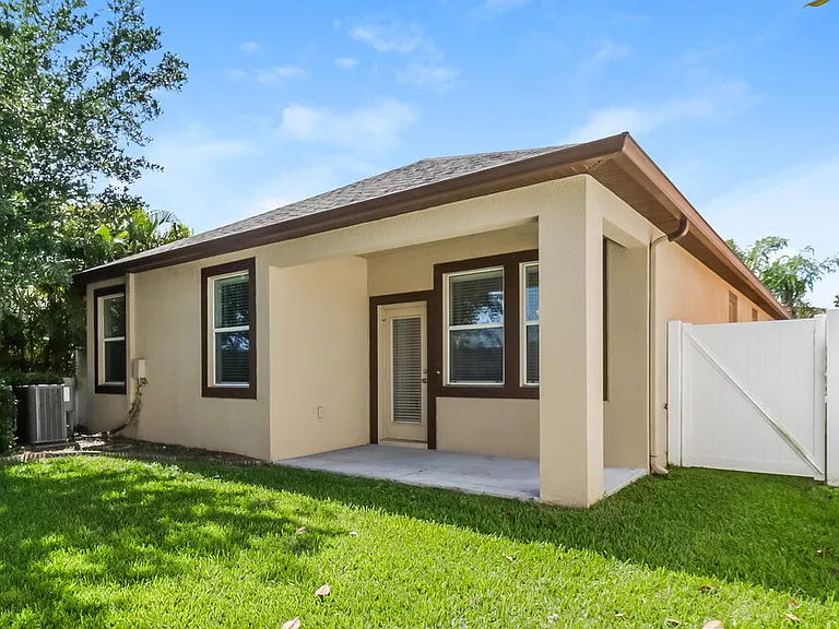 11622 Lake Blvd — Photo 16