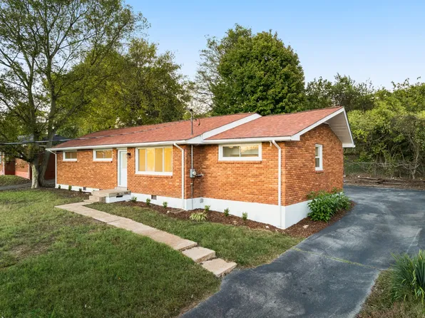 217 Bonnaridge Dr, Hermitage, TN 37076