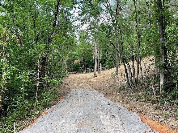 2nd image of 2575 Windfall Estates Dr