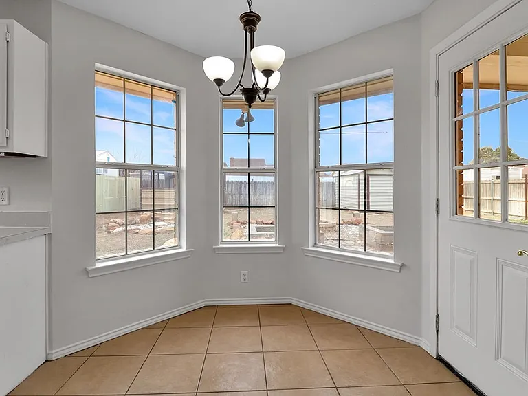 8633 Yale Ave — Photo 13