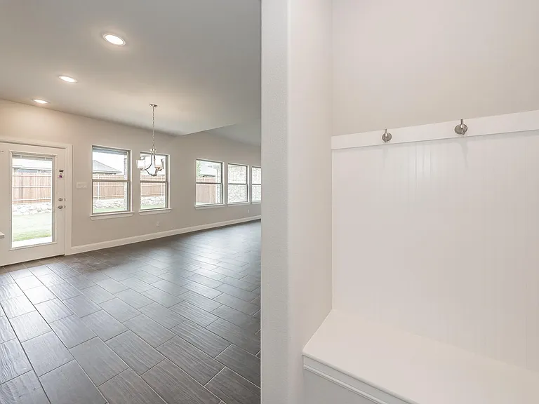 224 Gardenia Dr — Photo 16
