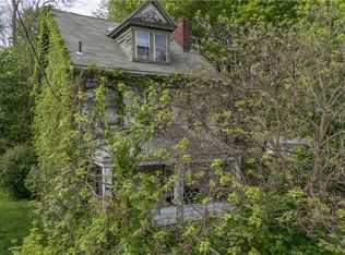 1235 Division Ave, Crescent, PA 15046