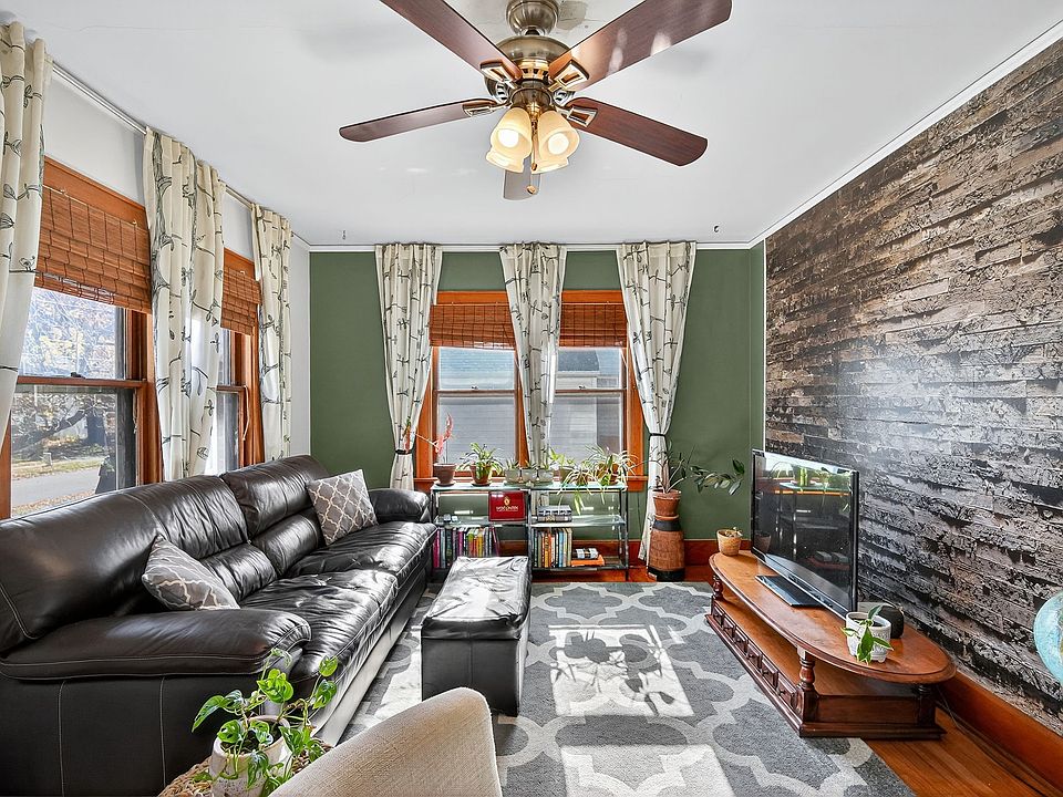 1st image of 2208 38th St