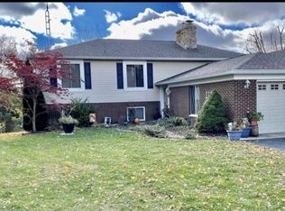 924 Black Foot Trl, Jamestown, OH