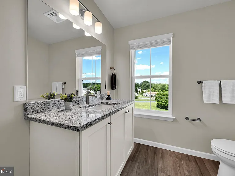 1000 Colby Ln #1204 — Photo 37