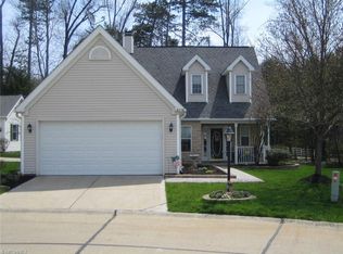 8530 Creekside Dr, Northfield, OH 44067