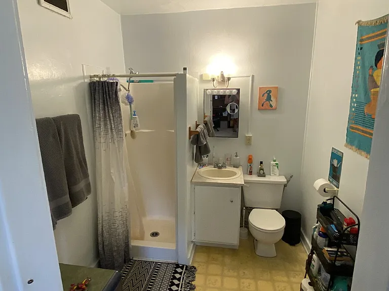 2200 J St #4 — Photo 11