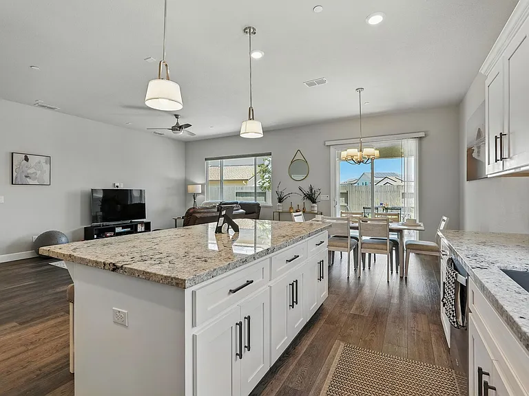 5049 Cardero Way — Photo 17