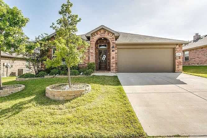 1st image of 1336 Wysteria Ln