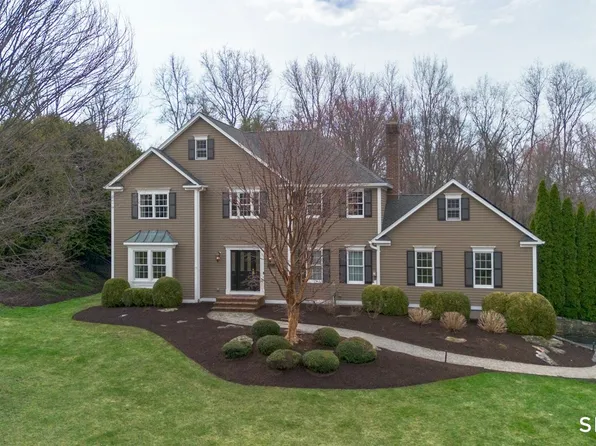 16 Shadowood Lane, Trumbull, CT 06611