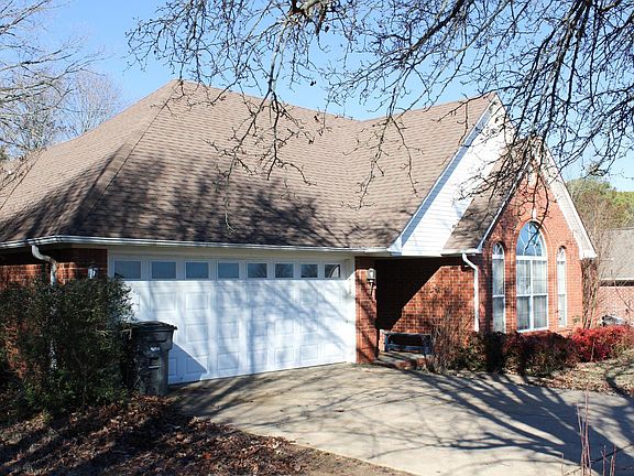2nd image of 605 Chesapeake Dr