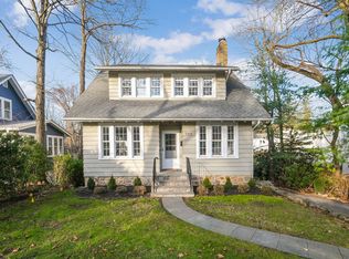 386 Weaver St, Larchmont, NY 10538