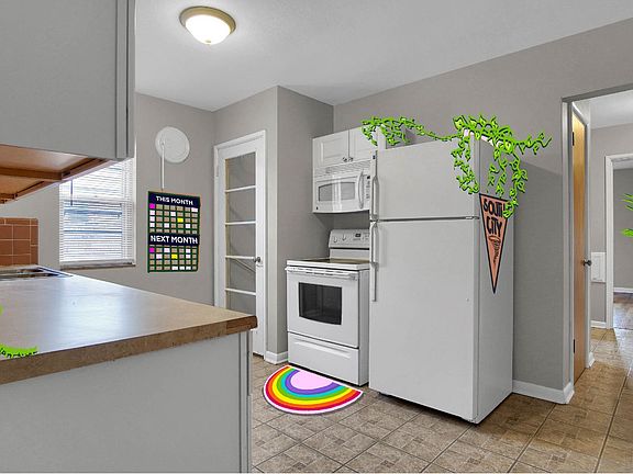 3rd image of 5004 Fyler Ave #0
