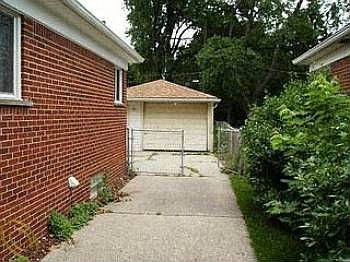2nd image of 24980 S Sylbert Dr