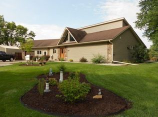 100 E Shore Dr, Cairo, MO 65239