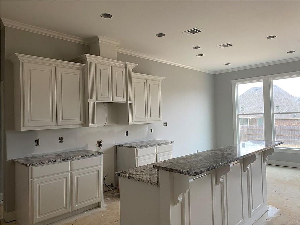 2nd image of 116 Coleman Dr