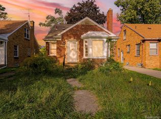 17267 Warwick St, Detroit, MI 48219