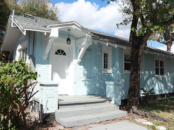 4th image of 2535 11th Ave W