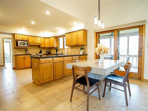 4th image of 5237 Logan Arms Dr