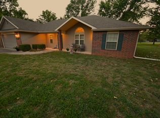 2020 S Ash St, Nevada, MO 64772