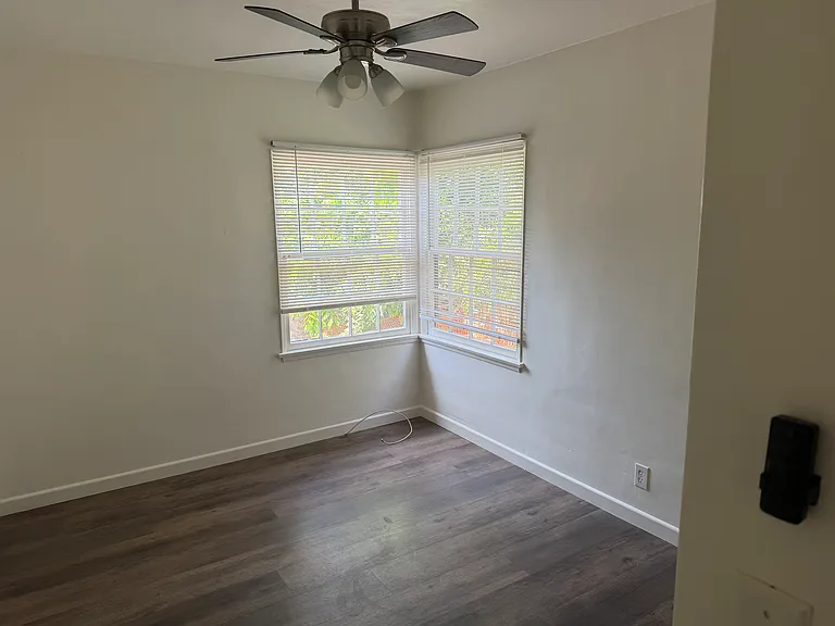 520 W Lemon Ave #522 — Photo 5