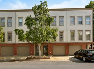 1751 W Julian St APT 2, Chicago, IL 60622