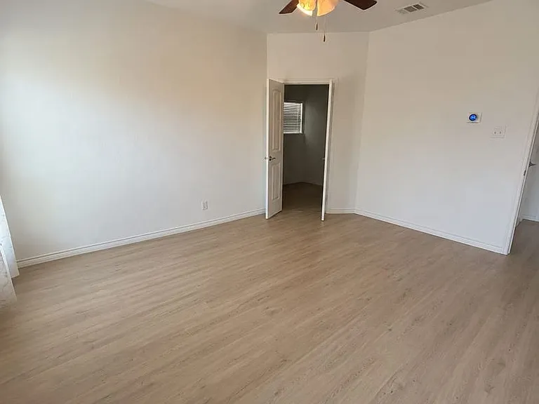 10020 Levelland Pl — Photo 8