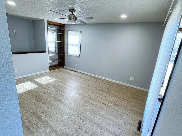 1802 Coachman Dr — Photo 5
