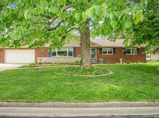 270 Charles St, Red Bud, IL 62278