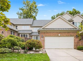 238 Harrington Dr, Troy, MI 48098