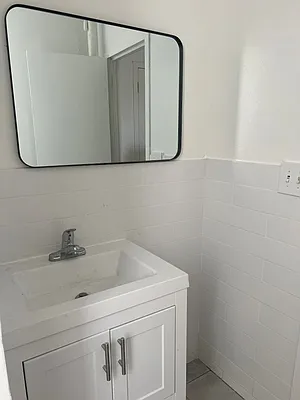 Rented by Compass | media 7