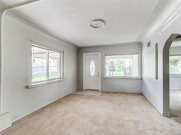 4th image of 1260 S Navajo St
