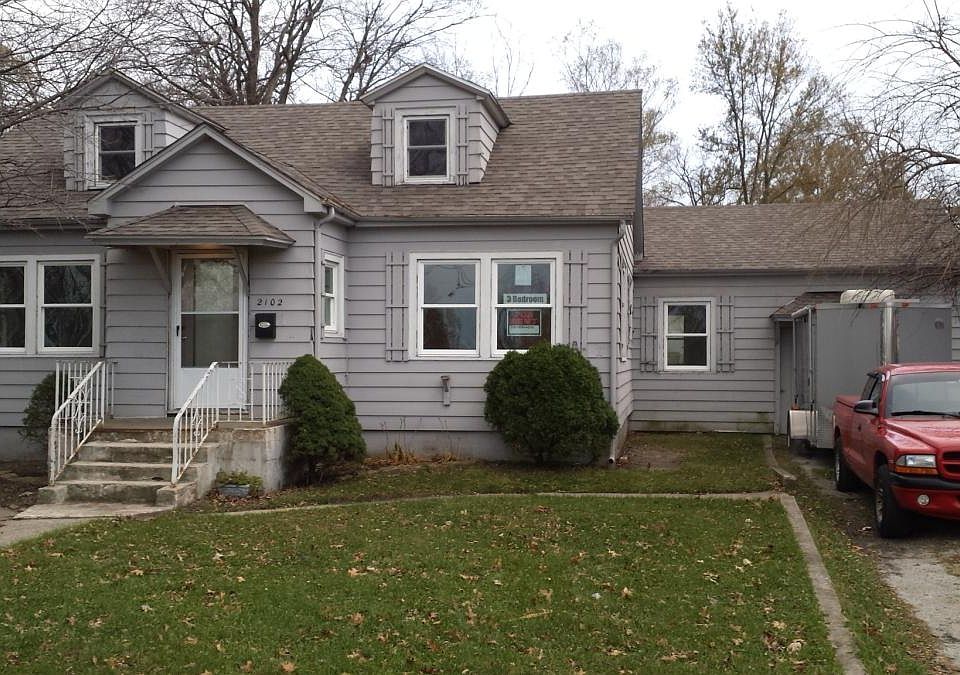 1st image of 2102 Fairview Ave