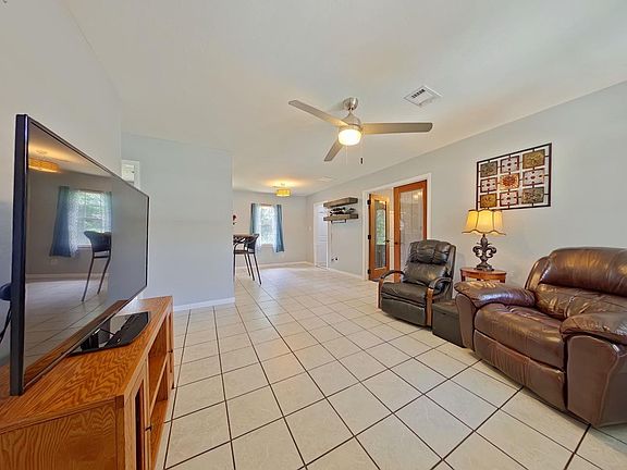 4th image of 4679 Oakland Dr