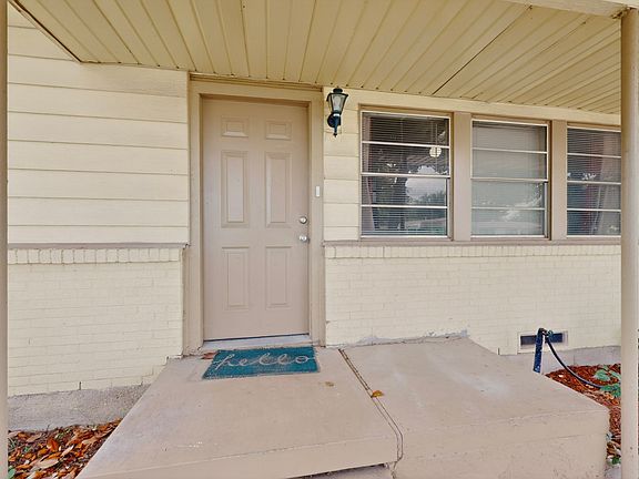 4th image of 1612 Dent St