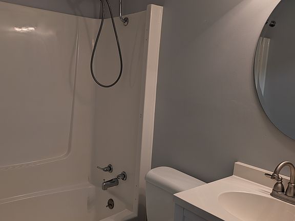 3rd image of 401 Willow St #A