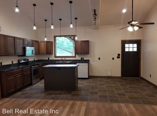 239 Jacob Acres Ln, Cottage Grove, OR 97424