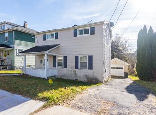 218 Oak St, Nazareth, PA 18064