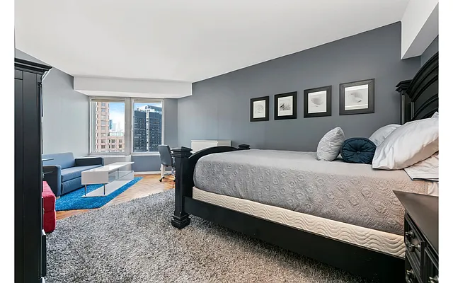 Rented by Douglas Elliman | media 21