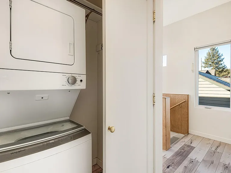 1325 NW Albany Ave #2 — Photo 9