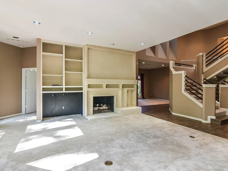 1113 Shady Oaks Cir — Photo 15
