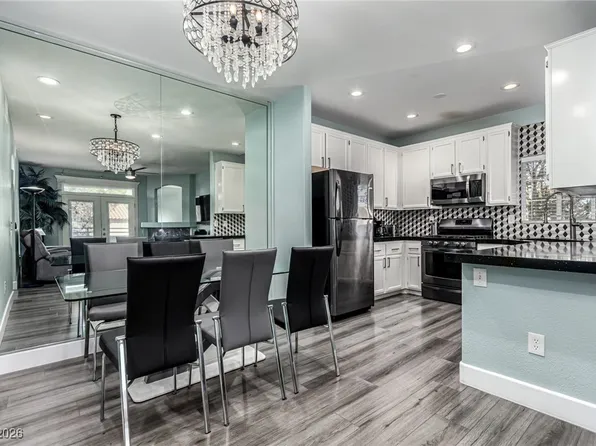 75 N Valle Verde Dr APT 521, Henderson, NV 89074