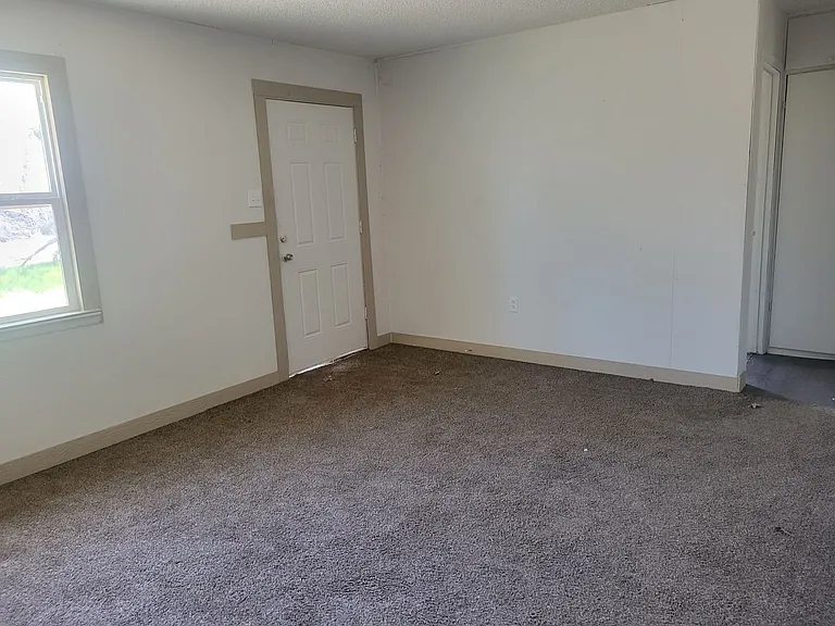420 SE Pinecrest Dr — Photo 7