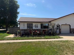 115 W 5th St, Remsen, IA 51050