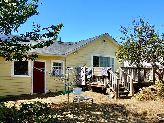3rd image of 880 Woodward Street