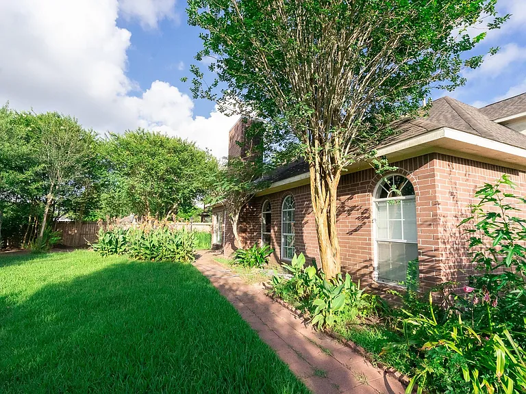 1709 Orlando St — Photo 46